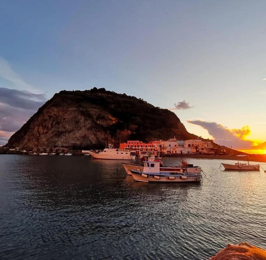 Mare Nostrum - Beachfront House - Sant'Angelo Ischia ภายนอก รูปภาพ